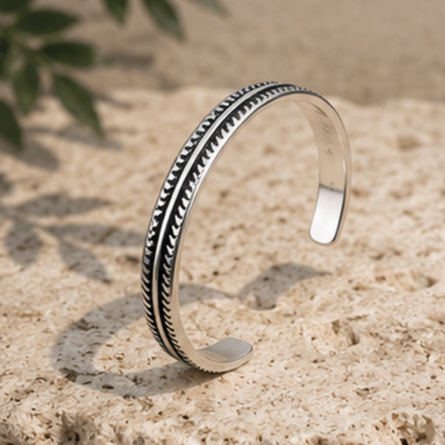 Calida Silver Bracelet | Men's Minimalist Silver Bracelet | Solbaha